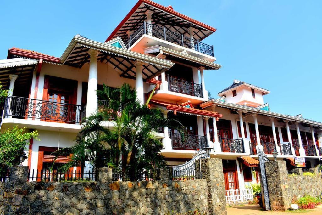 Why Not Palace Anuradhapura Exterior foto